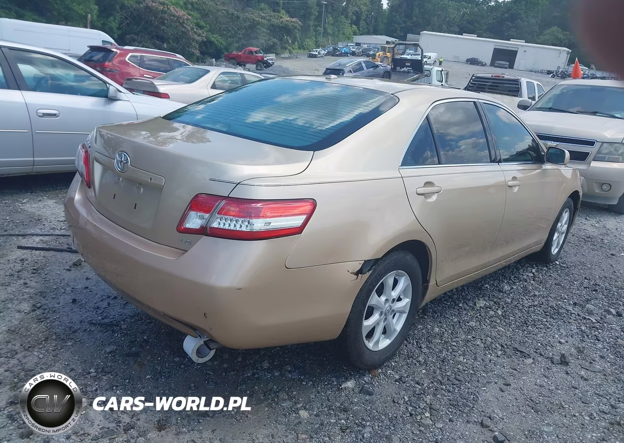 2011 Toyota Camry Le VIN:4T1BF3EK6BU131427 - 4