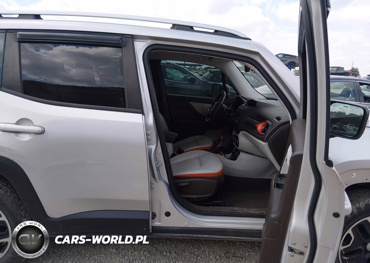 2015 Jeep Renegade Limited VIN:ZACCJBDT2FPC10872 - 5