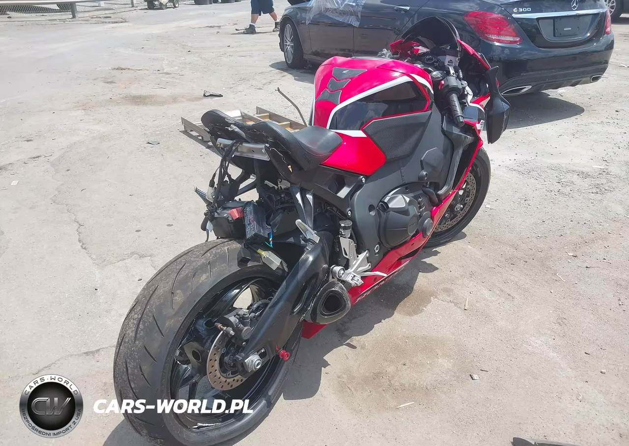 2018 Honda Cbr1000 Rr VIN:JH2SC7716JK100317 - 4