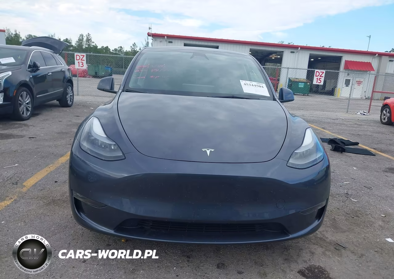 2023 Tesla Model Y Performance Dual Motor All-Wheel Drive VIN:7SAYGDEF4PF861702 - 10