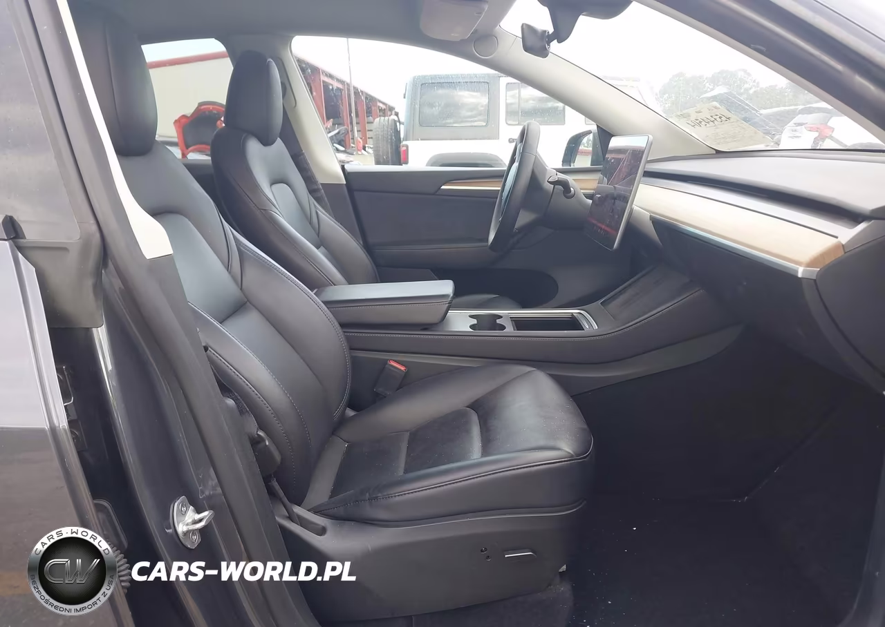 2023 Tesla Model Y Performance Dual Motor All-Wheel Drive VIN:7SAYGDEF4PF861702 - 5