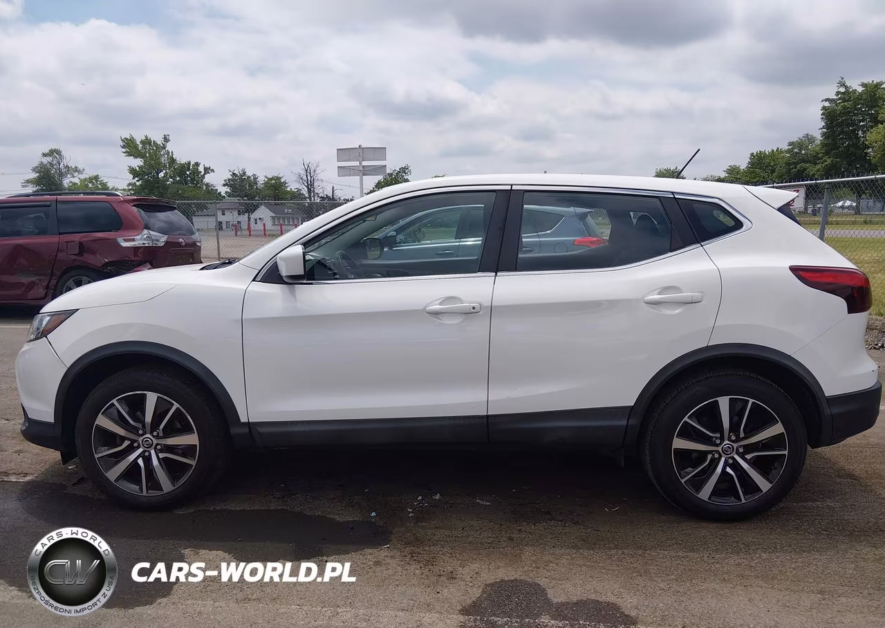 2019 Nissan Rogue Sport S VIN:JN1BJ1CR2KW335818 - 14