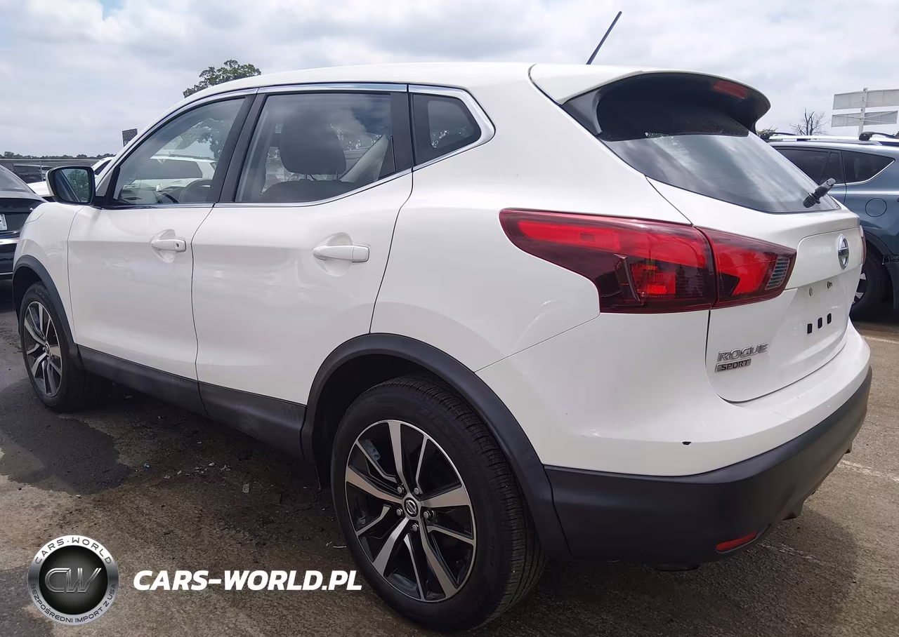 2019 Nissan Rogue Sport S VIN:JN1BJ1CR2KW335818 - 3