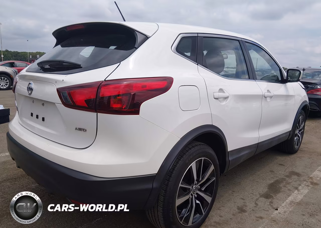 2019 Nissan Rogue Sport S VIN:JN1BJ1CR2KW335818 - 4