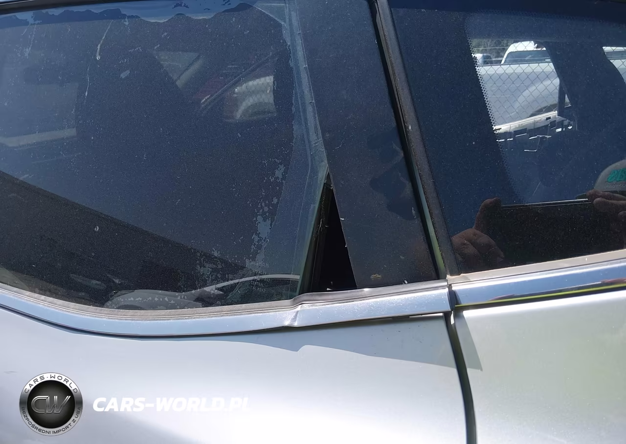 2019 Nissan Rogue Sport S VIN:JN1BJ1CP3KW525786 - 19