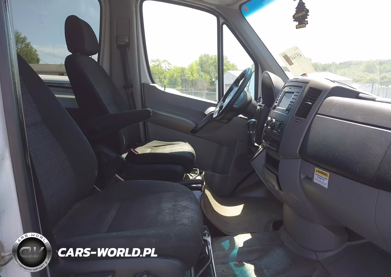 2015 Mercedes-Benz Sprinter 2500 Normal Roof VIN:WD4PE7DC6F5983233 - 5