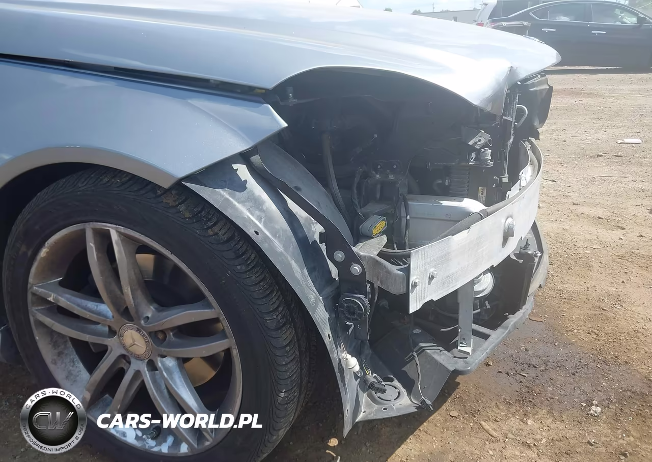 2012 Mercedes-Benz C 300 Sport 4Matic VIN:WDDGF8BB7CA728364 - 12