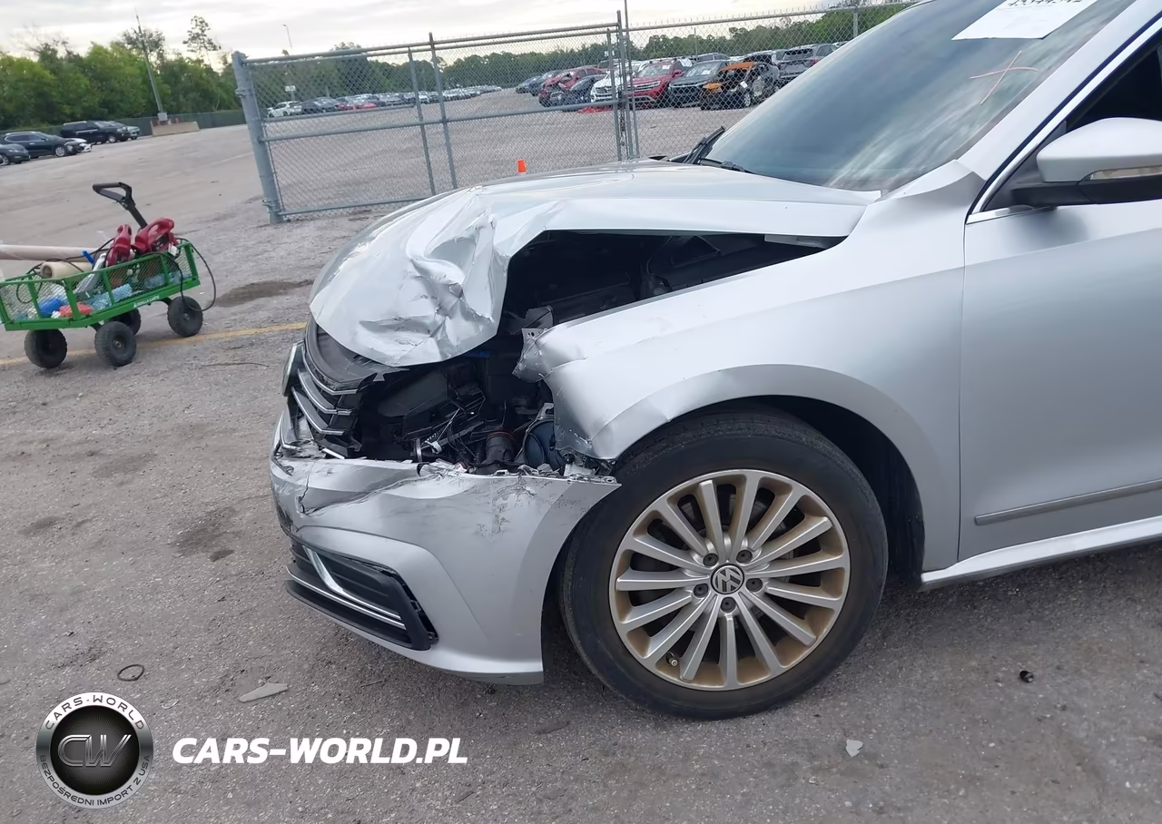 2017 Volkswagen Passat 1.8T Se VIN:1VWBT7A34HC001578 - 6