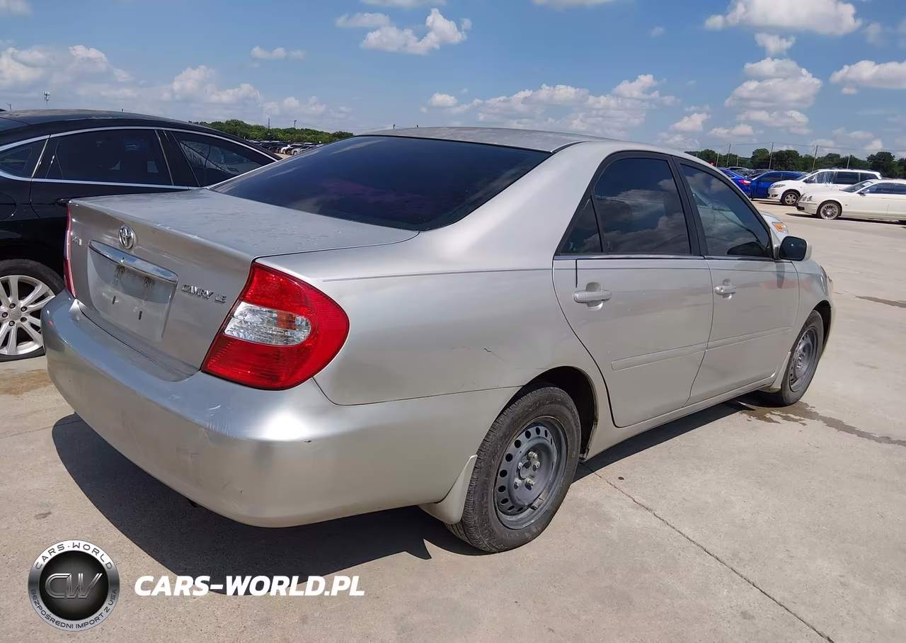 2003 Toyota Camry Le VIN:4T1BE32K43U703023 - 4