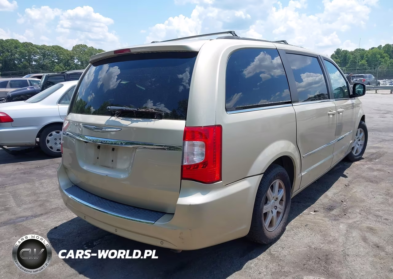 2011 Chrysler Town & Country Touring VIN:2A4RR5DG1BR719908 - 4