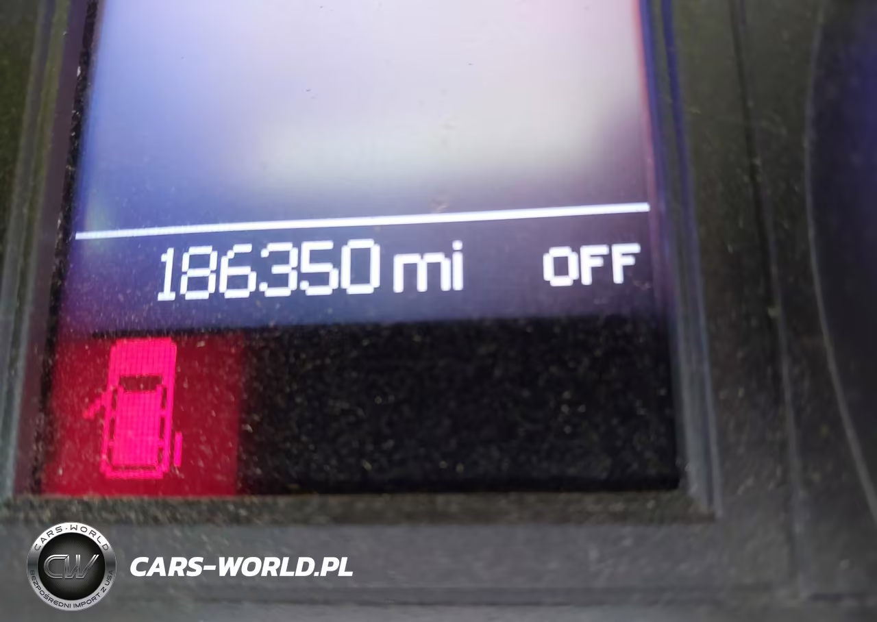 2011 Chrysler Town & Country Touring VIN:2A4RR5DG1BR719908 - 7