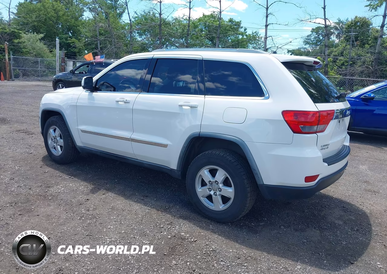 2012 Jeep Grand Cherokee Laredo VIN:1C4RJFAG1CC156909 - 3