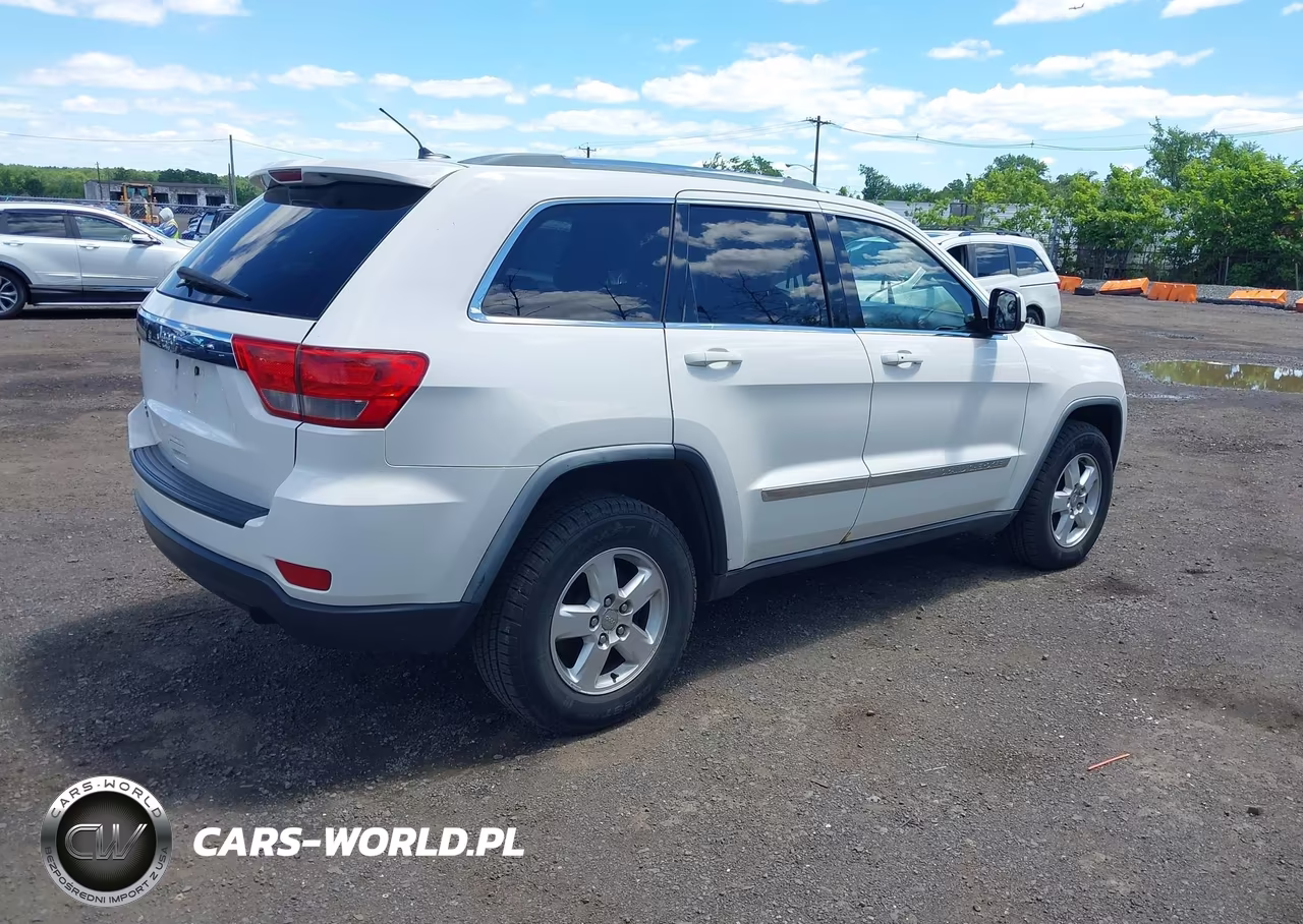 2012 Jeep Grand Cherokee Laredo VIN:1C4RJFAG1CC156909 - 4