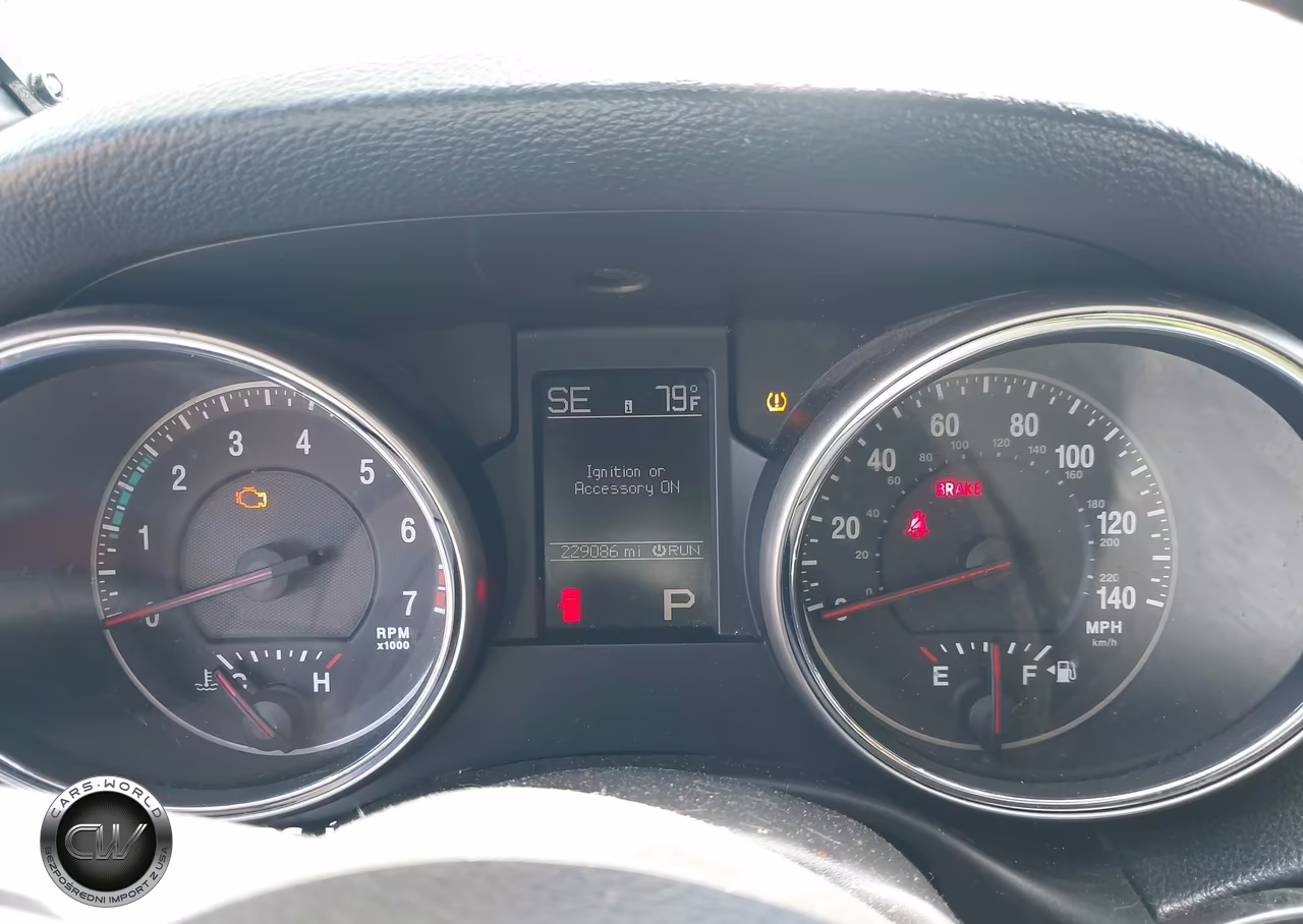 2012 Jeep Grand Cherokee Laredo VIN:1C4RJFAG1CC156909 - 7