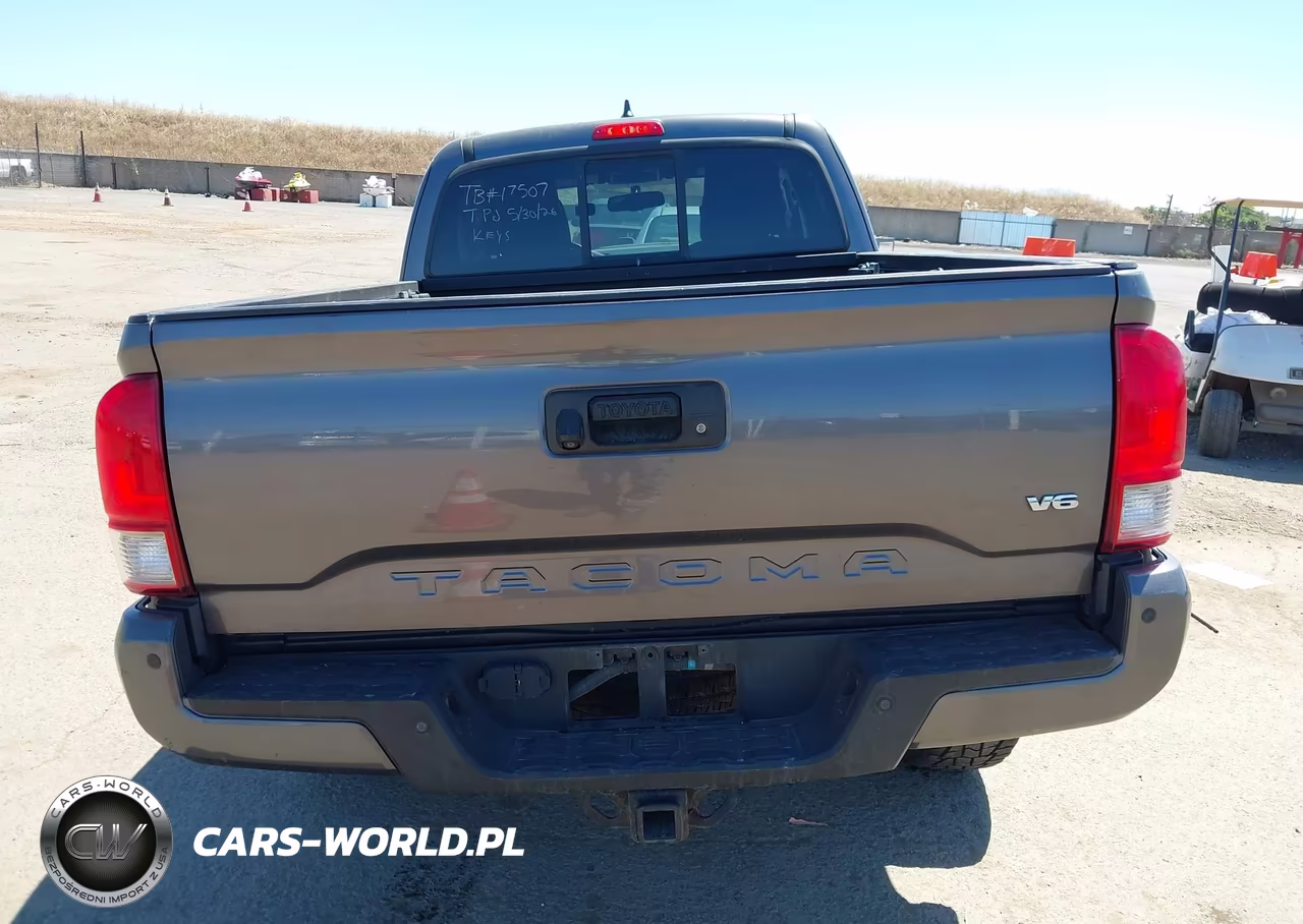 2017 Toyota Tacoma Trd Sport VIN:5TFSZ5AN6HX060759 - 17