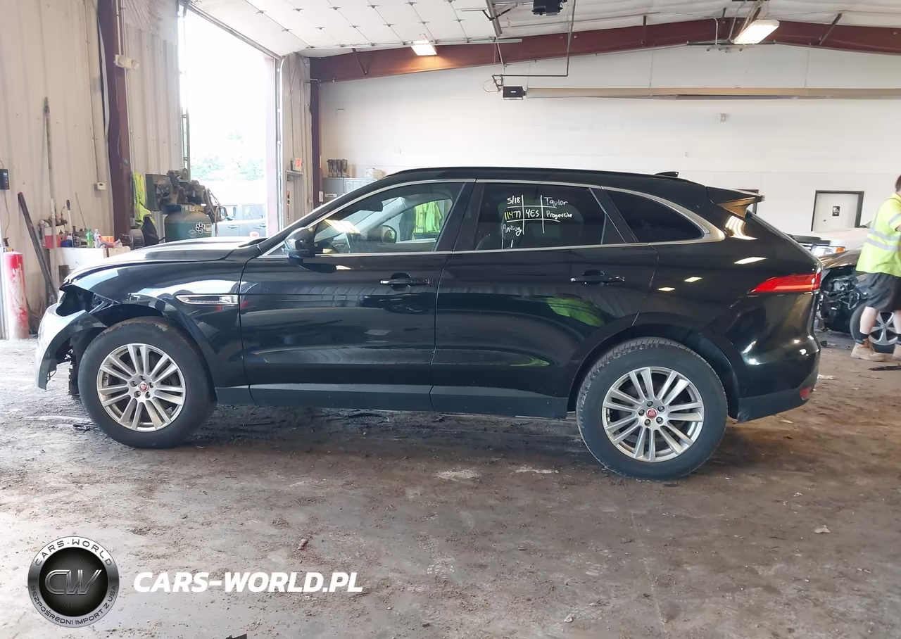 2018 Jaguar F-Pace 30T Prestige VIN:SADCK2GX8JA290431 - 14
