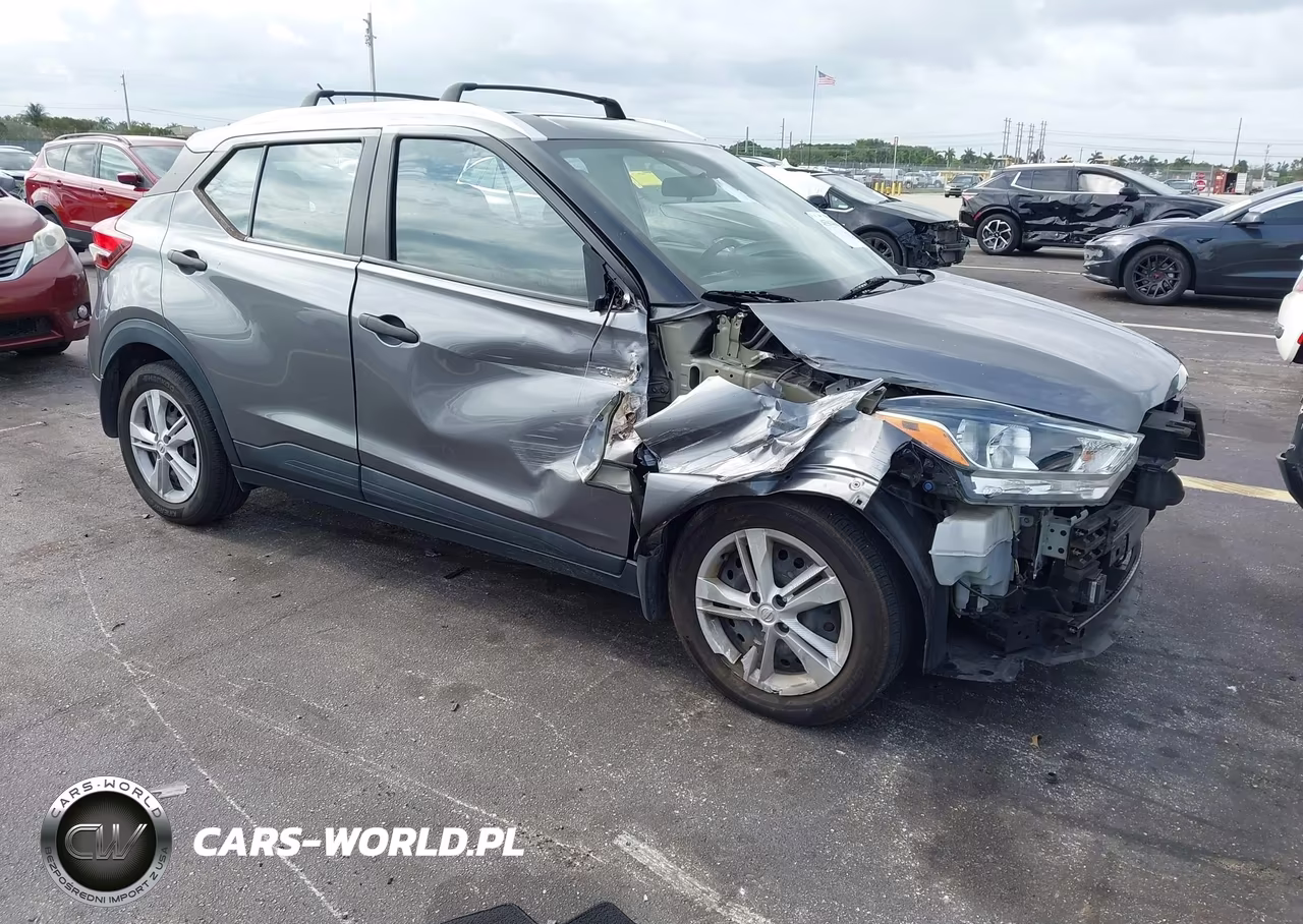 2019 Nissan Kicks S