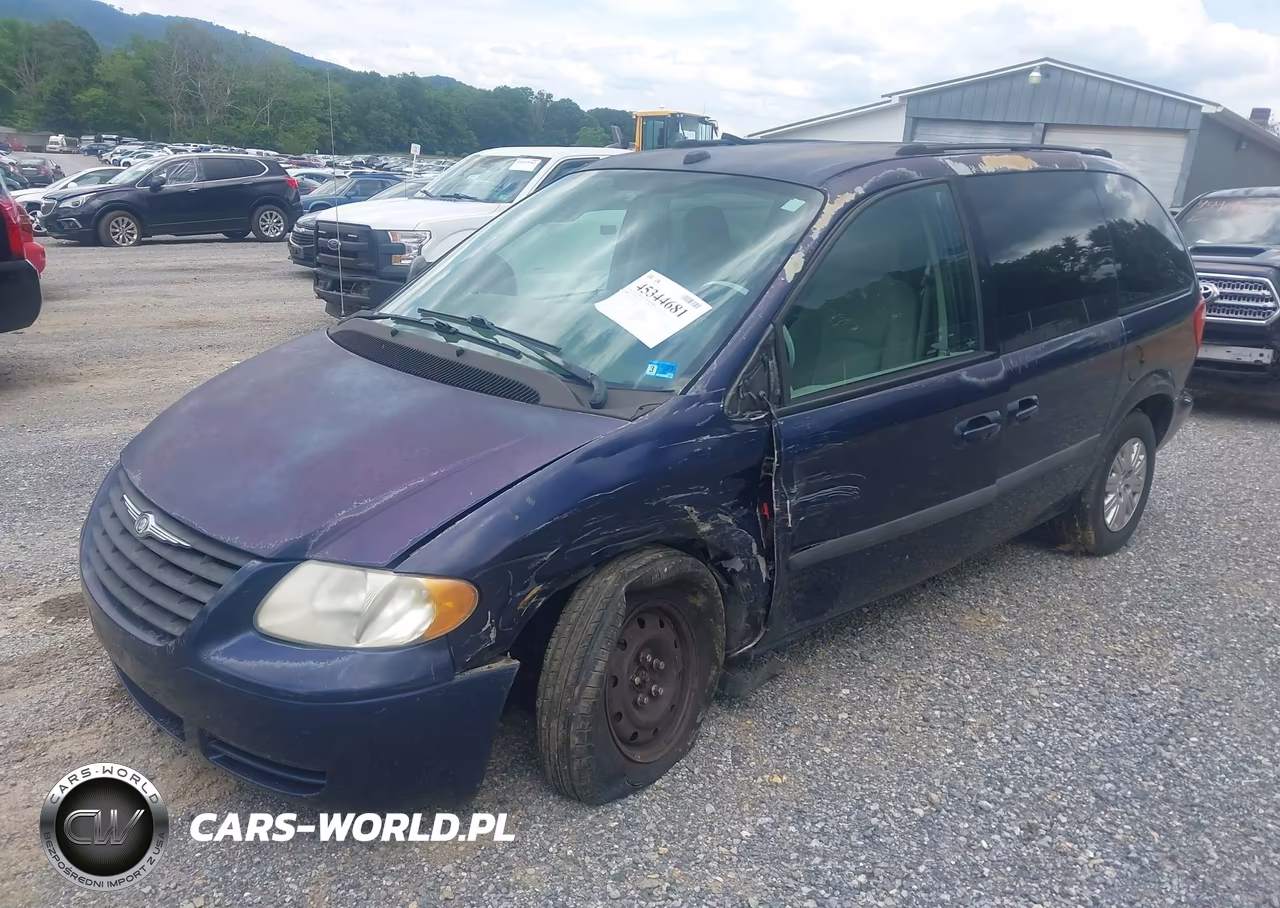 2005 Chrysler Town & Country VIN:1C4GP45R15B431063 - 6