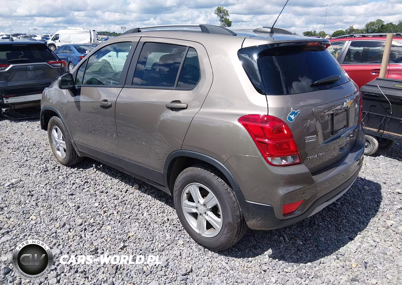 2021 Chevrolet Trax Awd Lt VIN:KL7CJPSB7MB351870 - 3