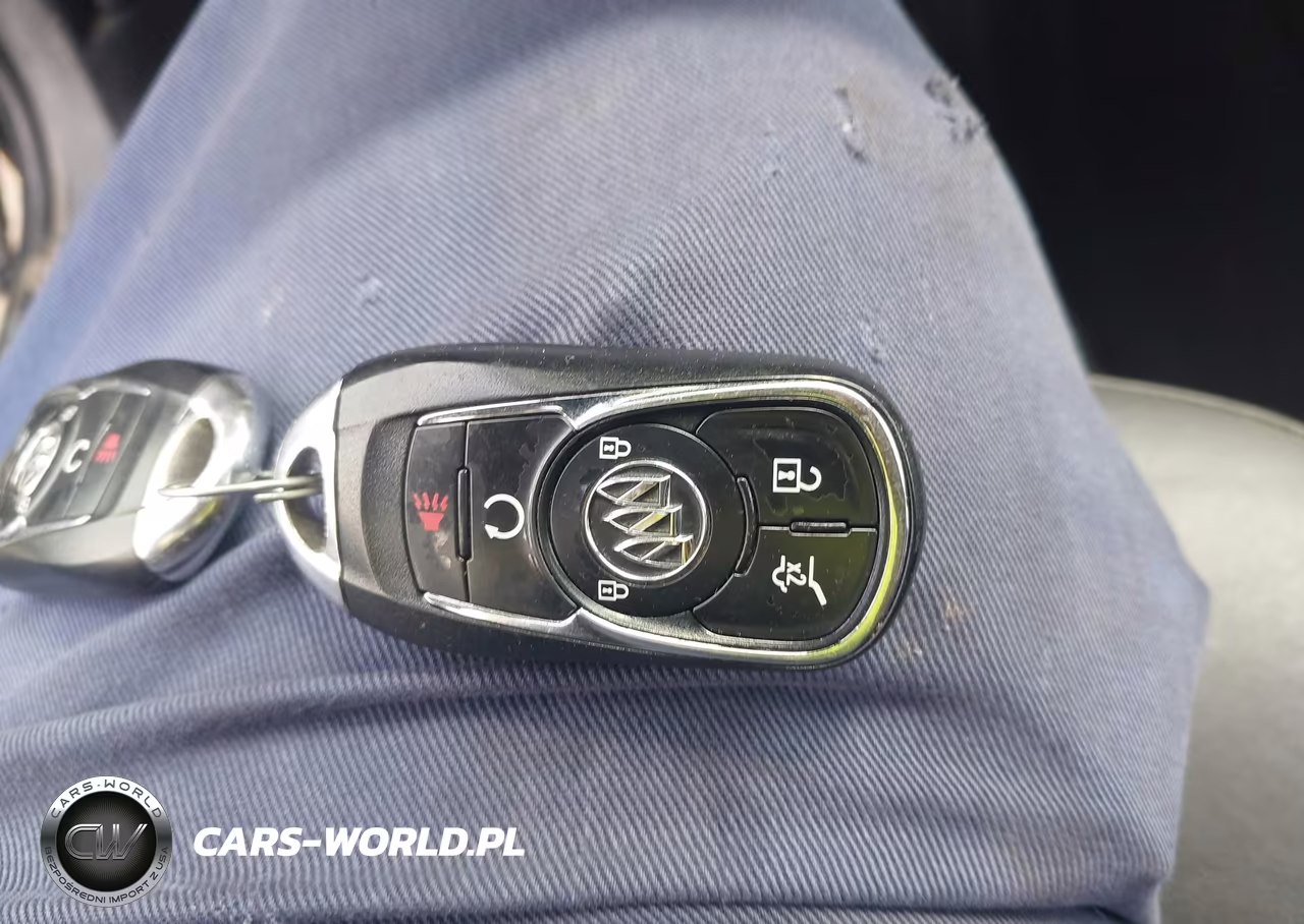 2017 Buick Envision Essence VIN:LRBFXBSA0HD192675 - 11