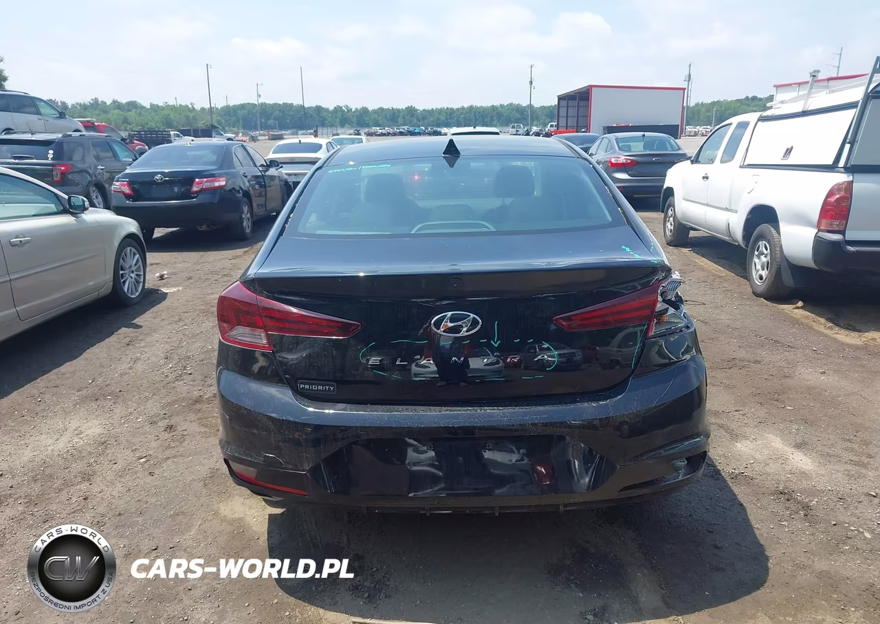 2020 Hyundai Elantra Sel VIN:5NPD84LF7LH561143 - 17