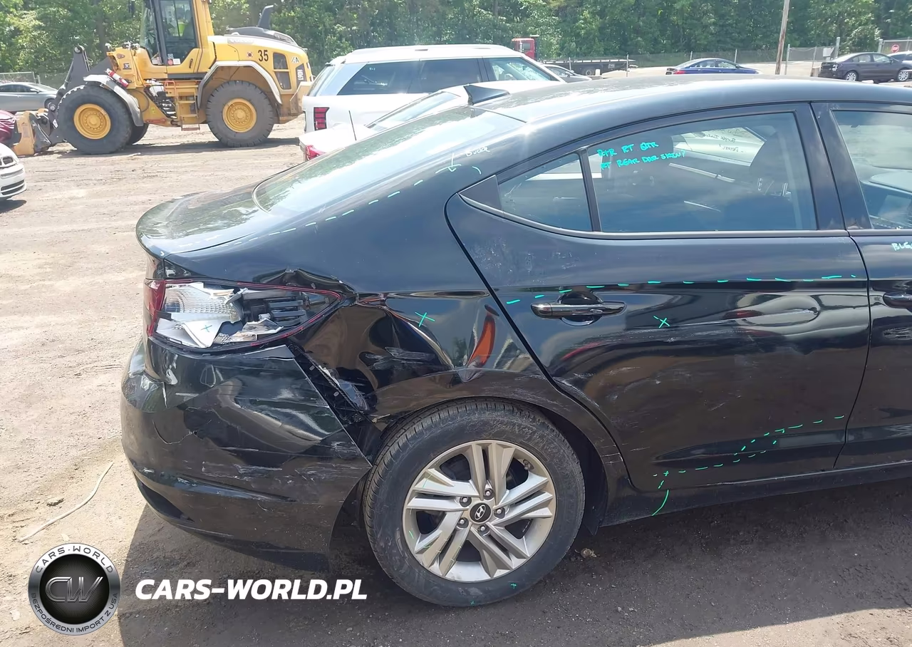 2020 Hyundai Elantra Sel VIN:5NPD84LF7LH561143 - 18