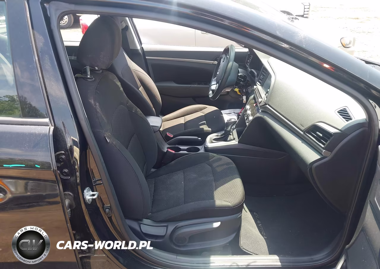 2020 Hyundai Elantra Sel VIN:5NPD84LF7LH561143 - 5