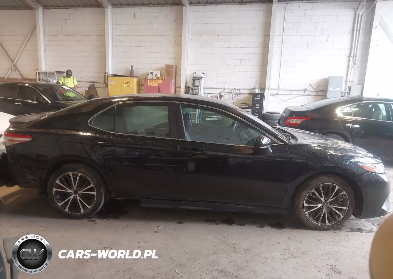 2018 Toyota Camry Se VIN:4T1B11HK0JU091097 - 12
