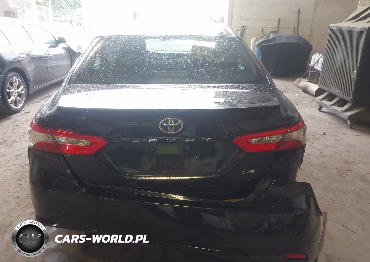 2018 Toyota Camry Se VIN:4T1B11HK0JU091097 - 15
