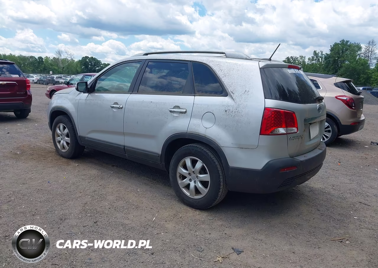 2012 Kia Sorento Lx VIN:5XYKT3A60CG224856 - 3
