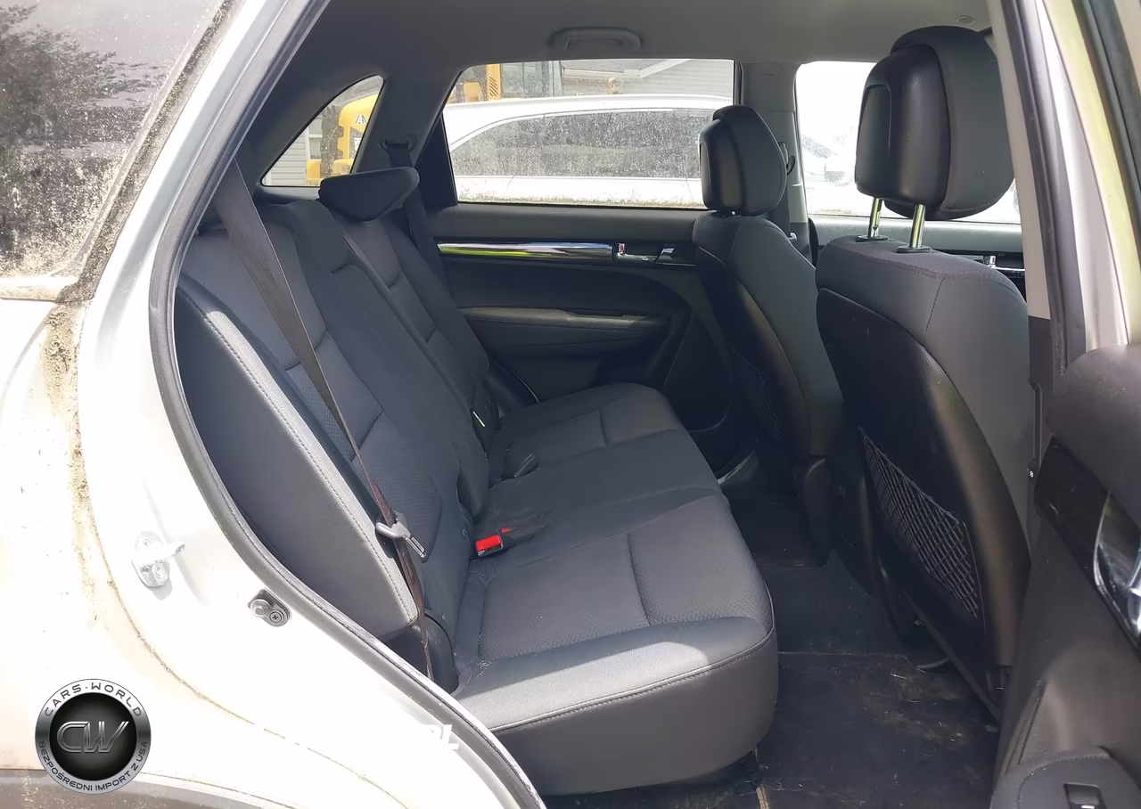 2012 Kia Sorento Lx VIN:5XYKT3A60CG224856 - 8