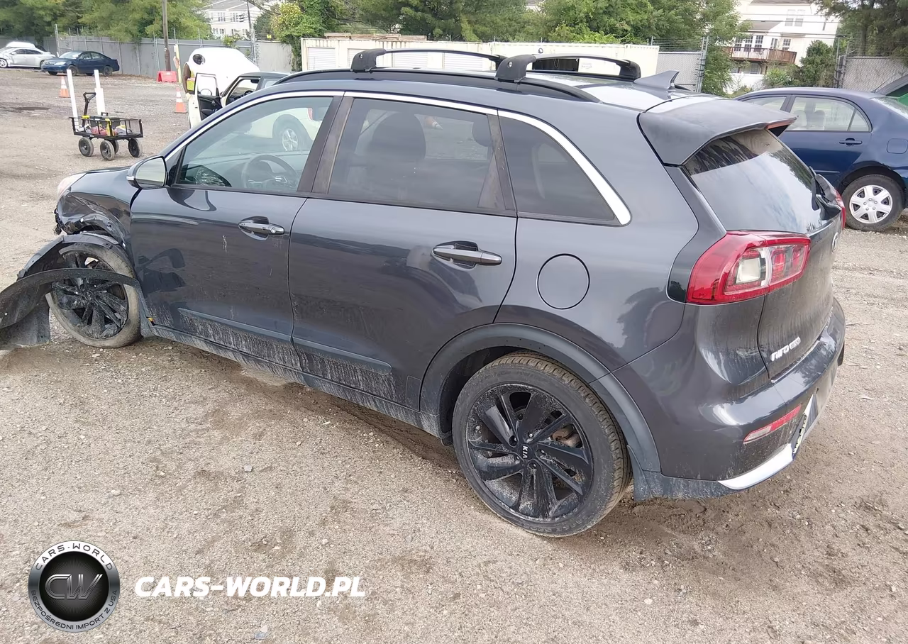 2018 Kia Niro Ex VIN:KNDCC3LC9J5152343 - 3