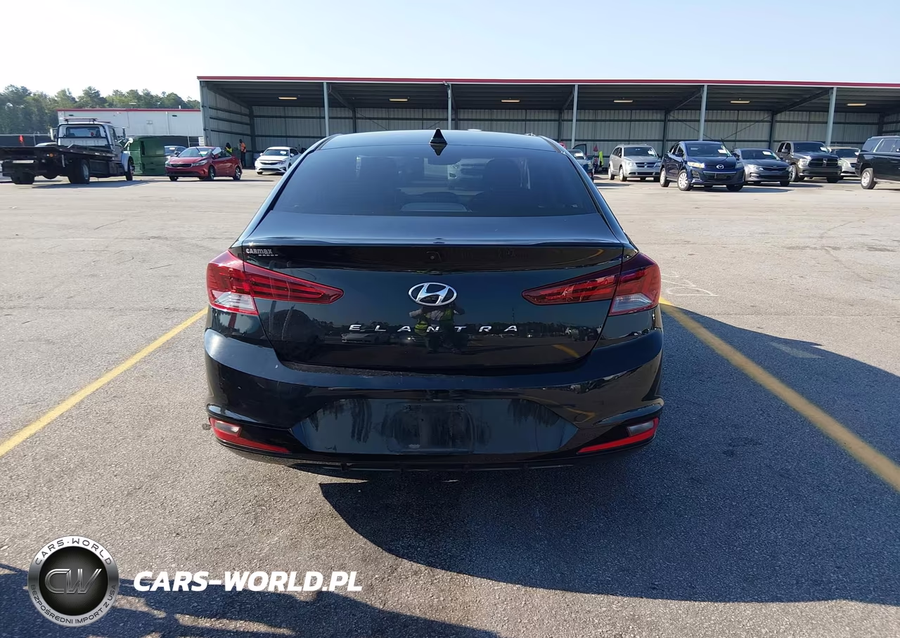 2019 Hyundai Elantra Sel VIN:5NPD84LF5KH448161 - 16