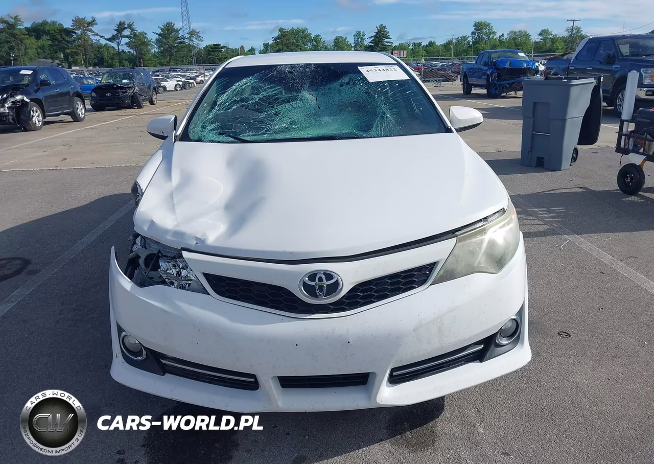2014 Toyota Camry Se VIN:4T1BF1FK4EU332640 - 12
