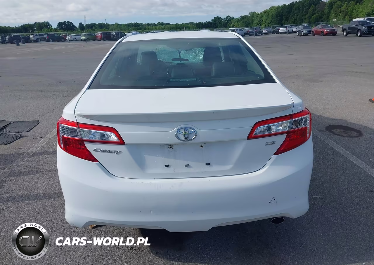 2014 Toyota Camry Se VIN:4T1BF1FK4EU332640 - 16