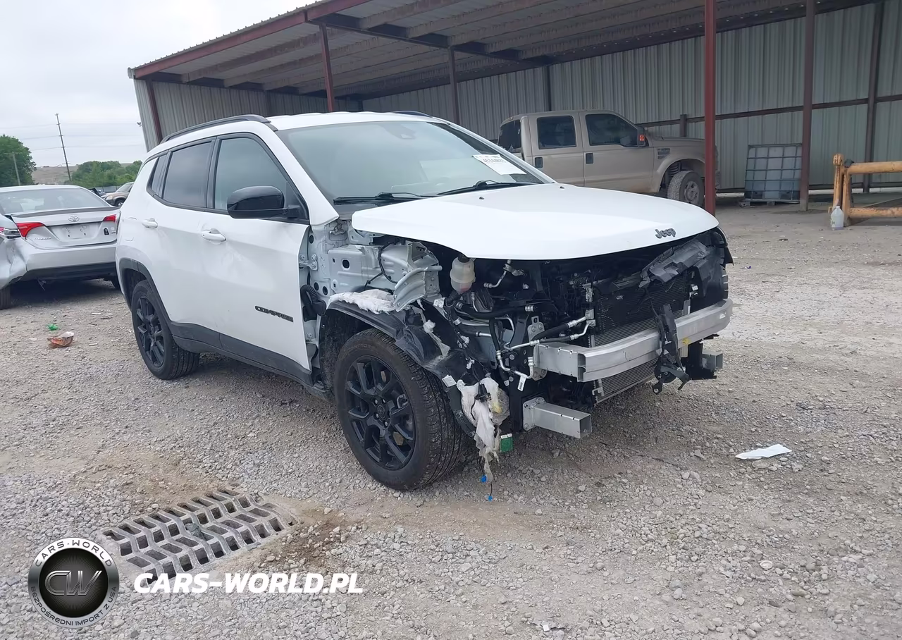 2025 Jeep Compass Latitude 4X4 – zdjęcie 1 z 17