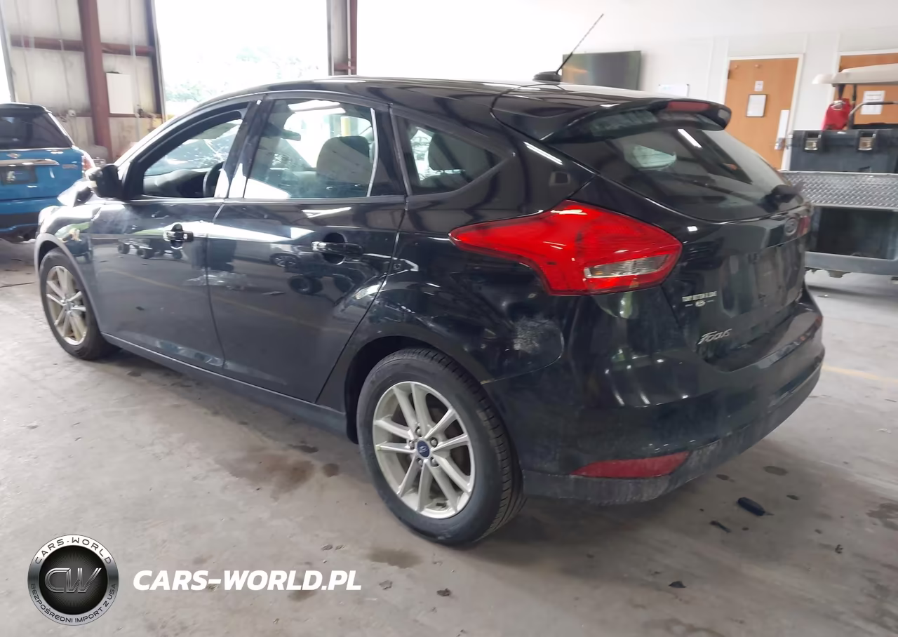 2016 Ford Focus Se VIN:1FADP3K25GL281305 - 3