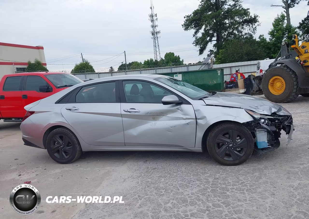 2022 Hyundai Elantra Sel VIN:5NPLS4AG5NH075409 - 13