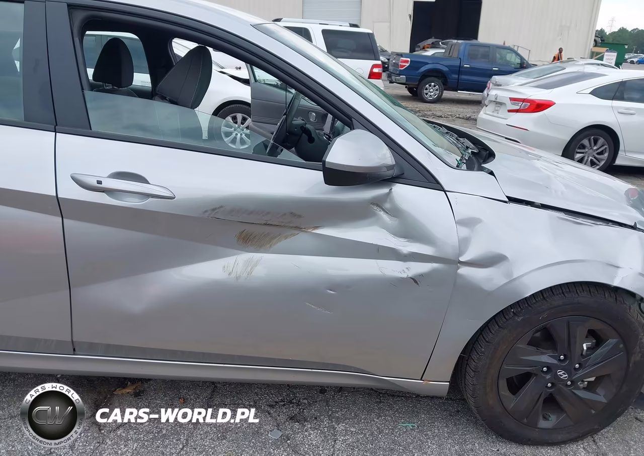 2022 Hyundai Elantra Sel VIN:5NPLS4AG5NH075409 - 6