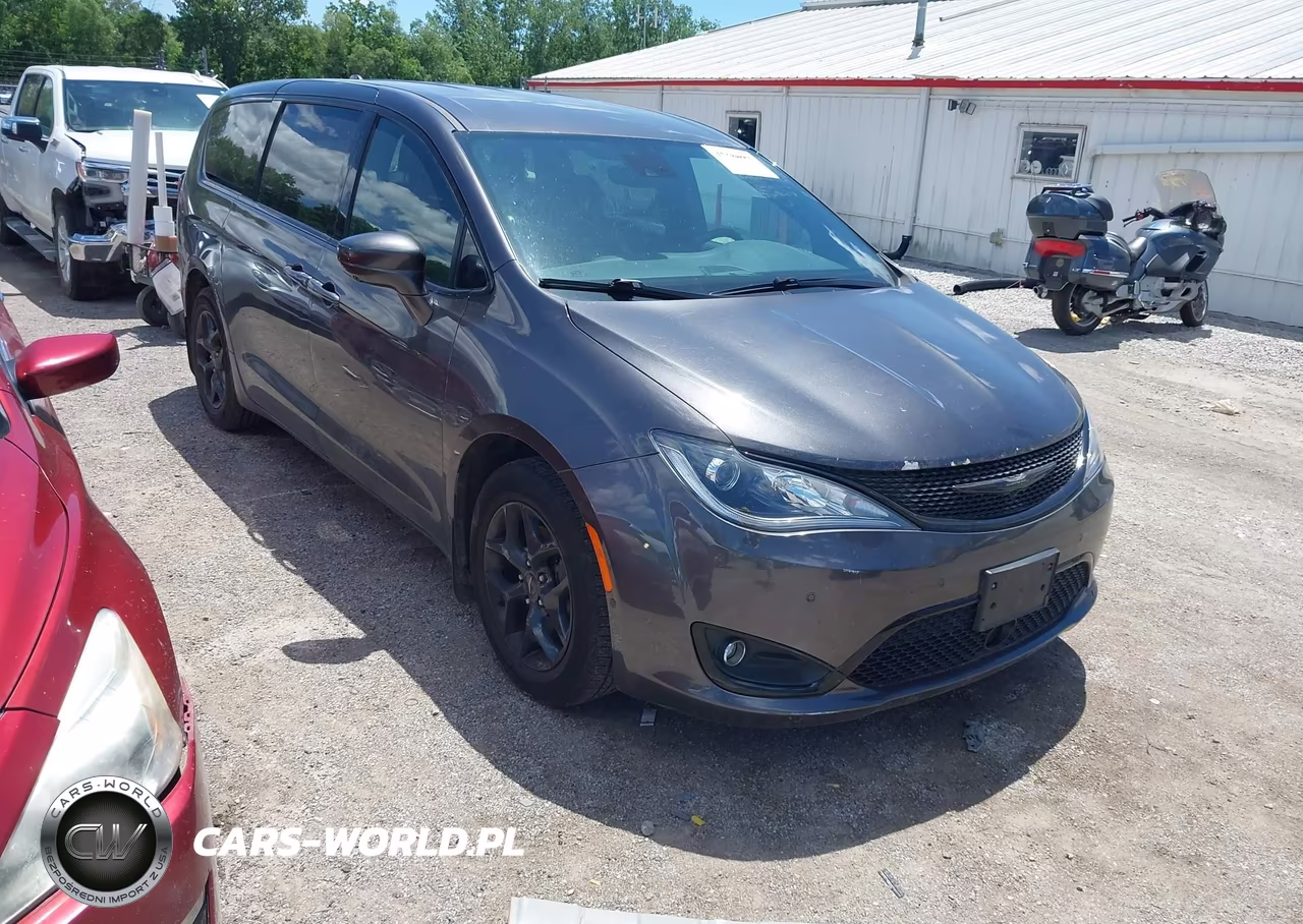2019 Chrysler Pacifica Touring Plus – zdjęcie 1 z 20
