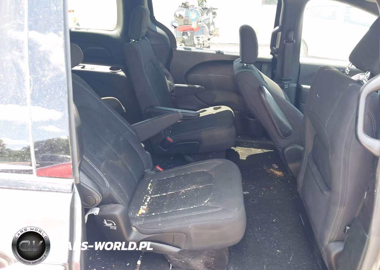 2019 Chrysler Pacifica Touring Plus VIN:2C4RC1FGXKR508011 - 8
