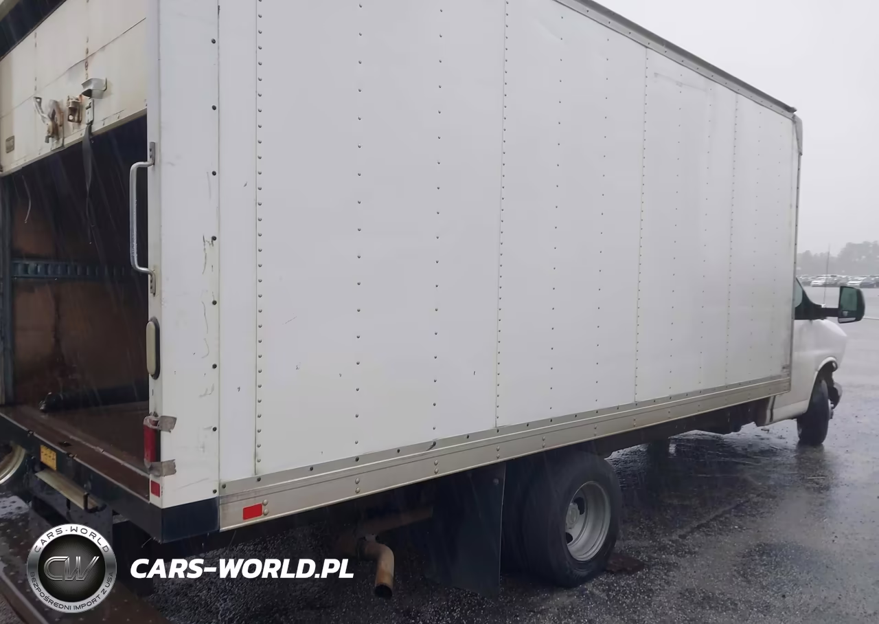 2016 Chevrolet Express Cutaway 3500 VIN:1GB3GTCG7G1127713 - 4