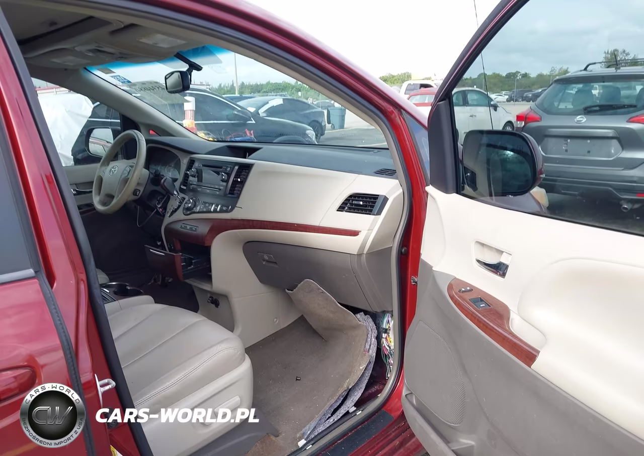2013 Toyota Sienna Xle V6 8 Passenger VIN:5TDYK3DC8DS377259 - 5