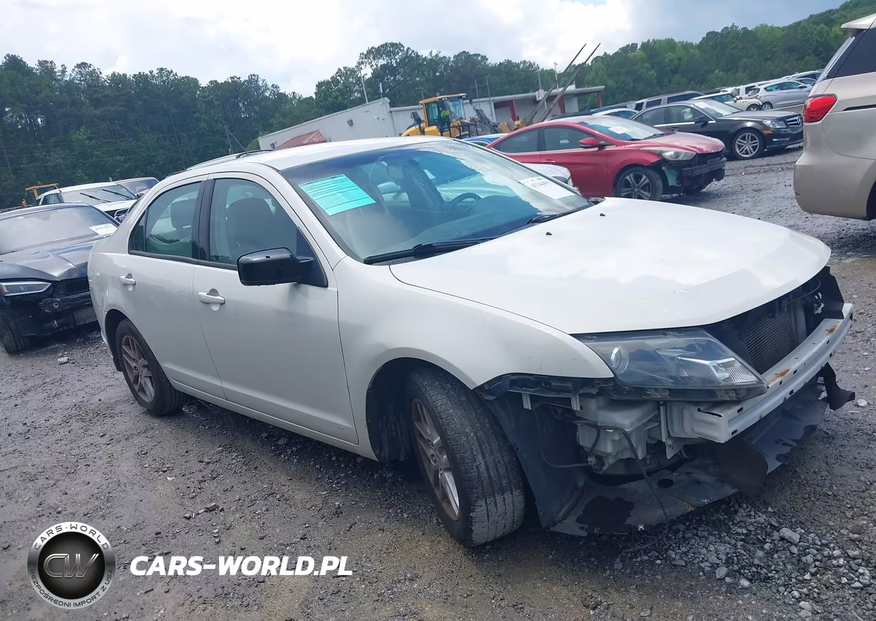 2011 Ford Fusion S VIN:3FAHP0GA3BR249740 - 13