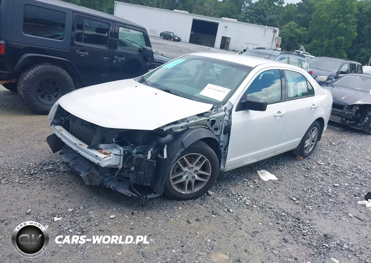 2011 Ford Fusion S VIN:3FAHP0GA3BR249740 - 2