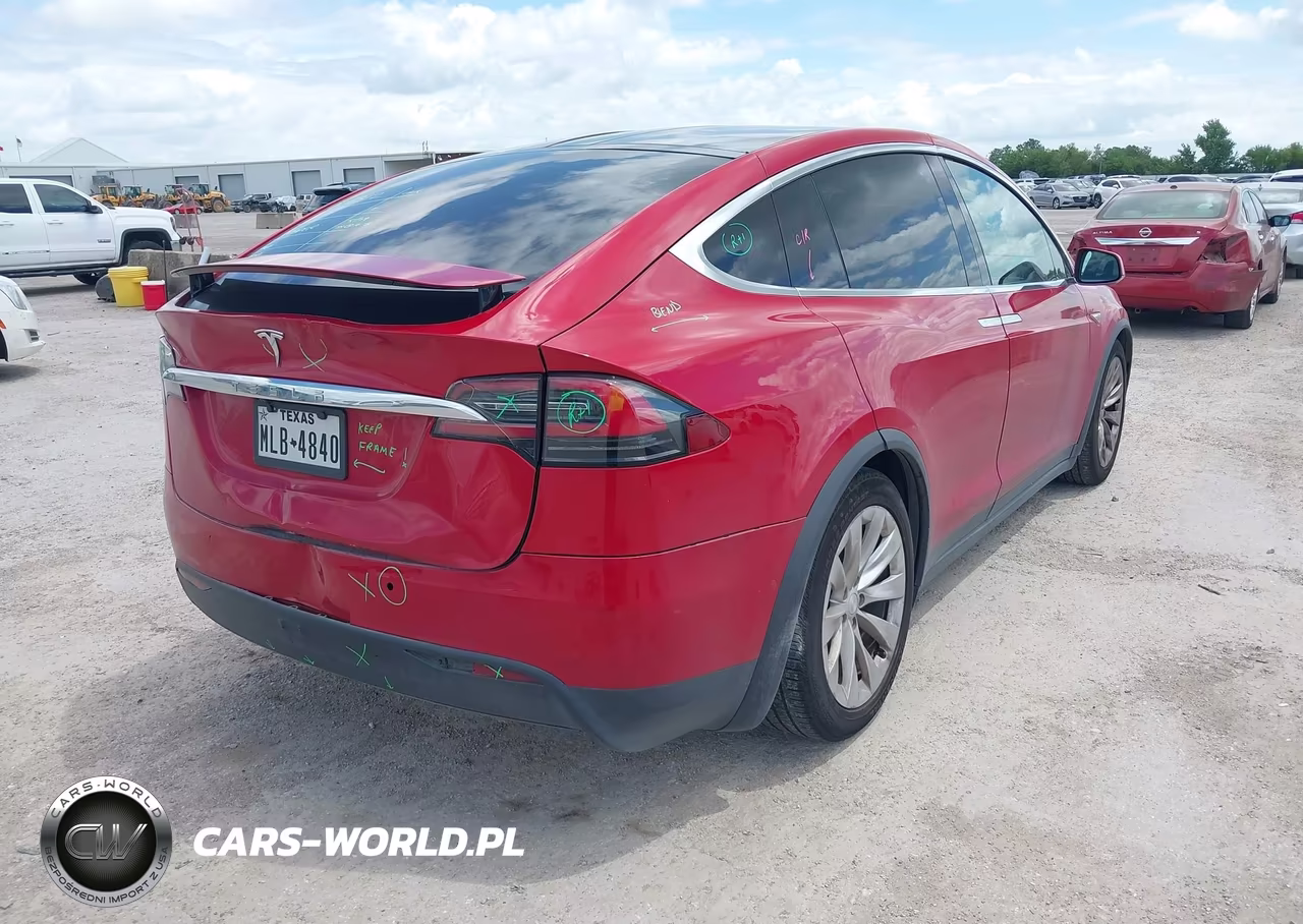2016 Tesla Model X 60D-70D-75D-90D-P100D VIN:5YJXCBE24GF006312 - 4