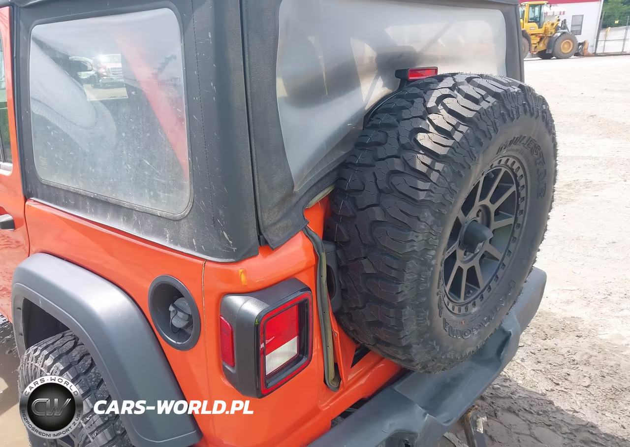 2019 Jeep Wrangler Unlimited Sport 4X4 VIN:1C4HJXDG1KW537007 - 6