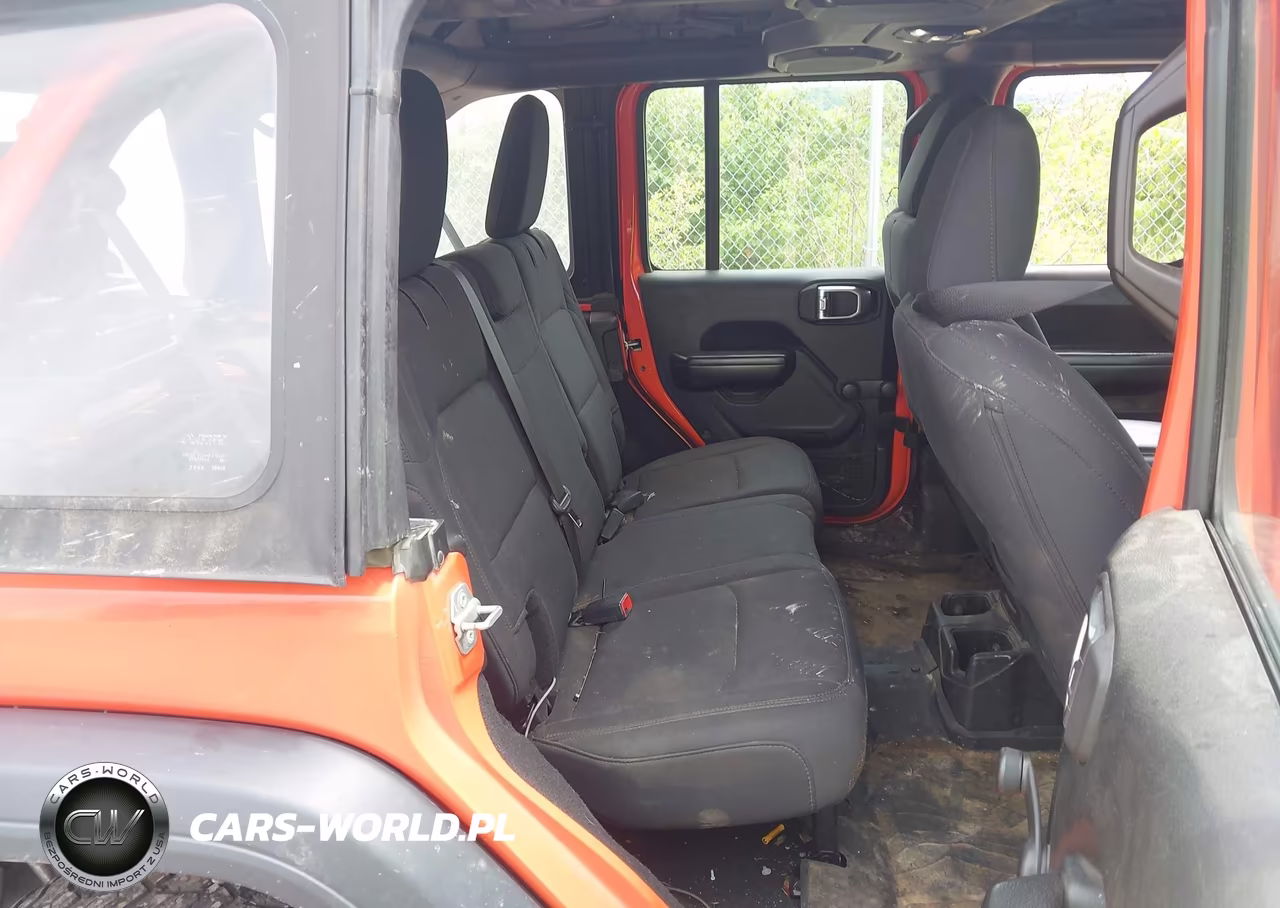 2019 Jeep Wrangler Unlimited Sport 4X4 VIN:1C4HJXDG1KW537007 - 8