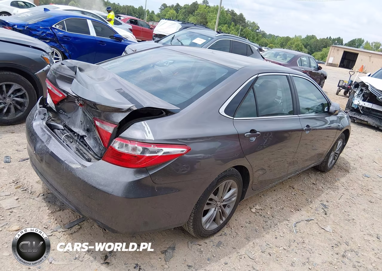 2017 Toyota Camry Se VIN:4T1BF1FK4HU274307 - 4