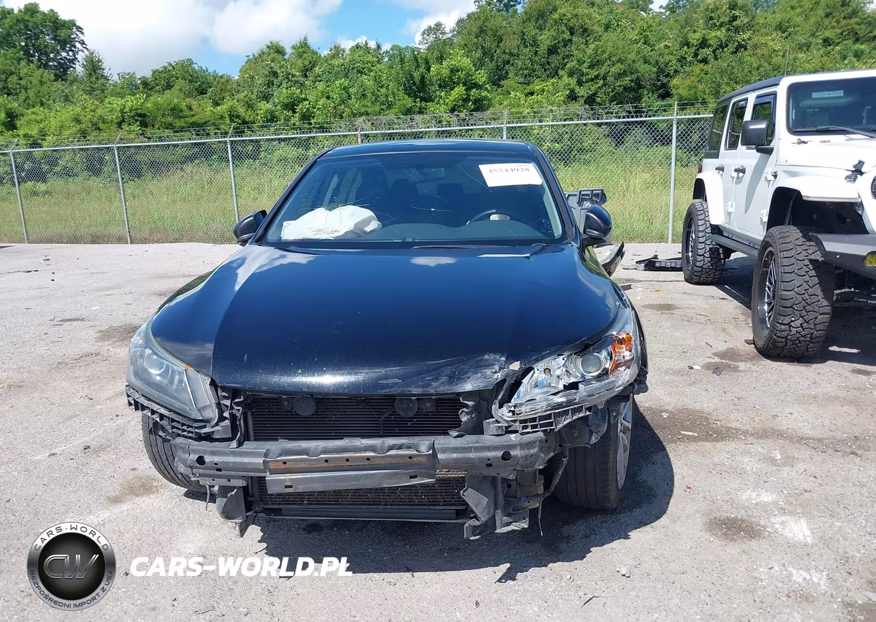 2013 Honda Accord Sport VIN:1HGCR2F5XDA077333 - 13